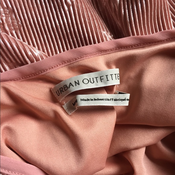 NWT! Urban Outfitters Rose Gold Floral Mini Dress! - Picture 8 of 8